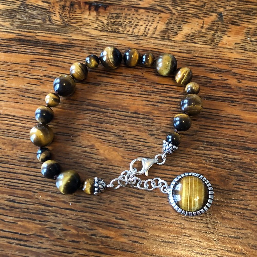 $68  Whitney Kelly Estate Tiger Eye Bracelet marked WK 925 China - Picture 2 of 3